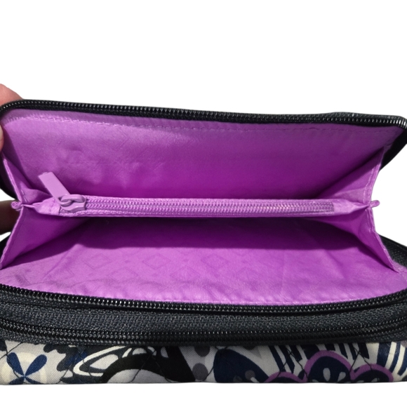 Vera Bradley "Mimosa Medallion" RFID Quilted Crossbody Wristlet - Picture 6 of 7